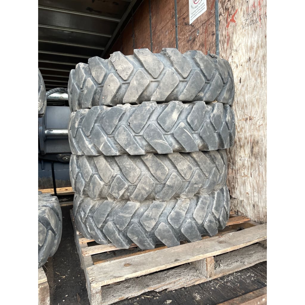 (SET of 2) Tiron 10.00-20-14PR Excavator Tire 705TT Hyundai 14-Ply - Parts